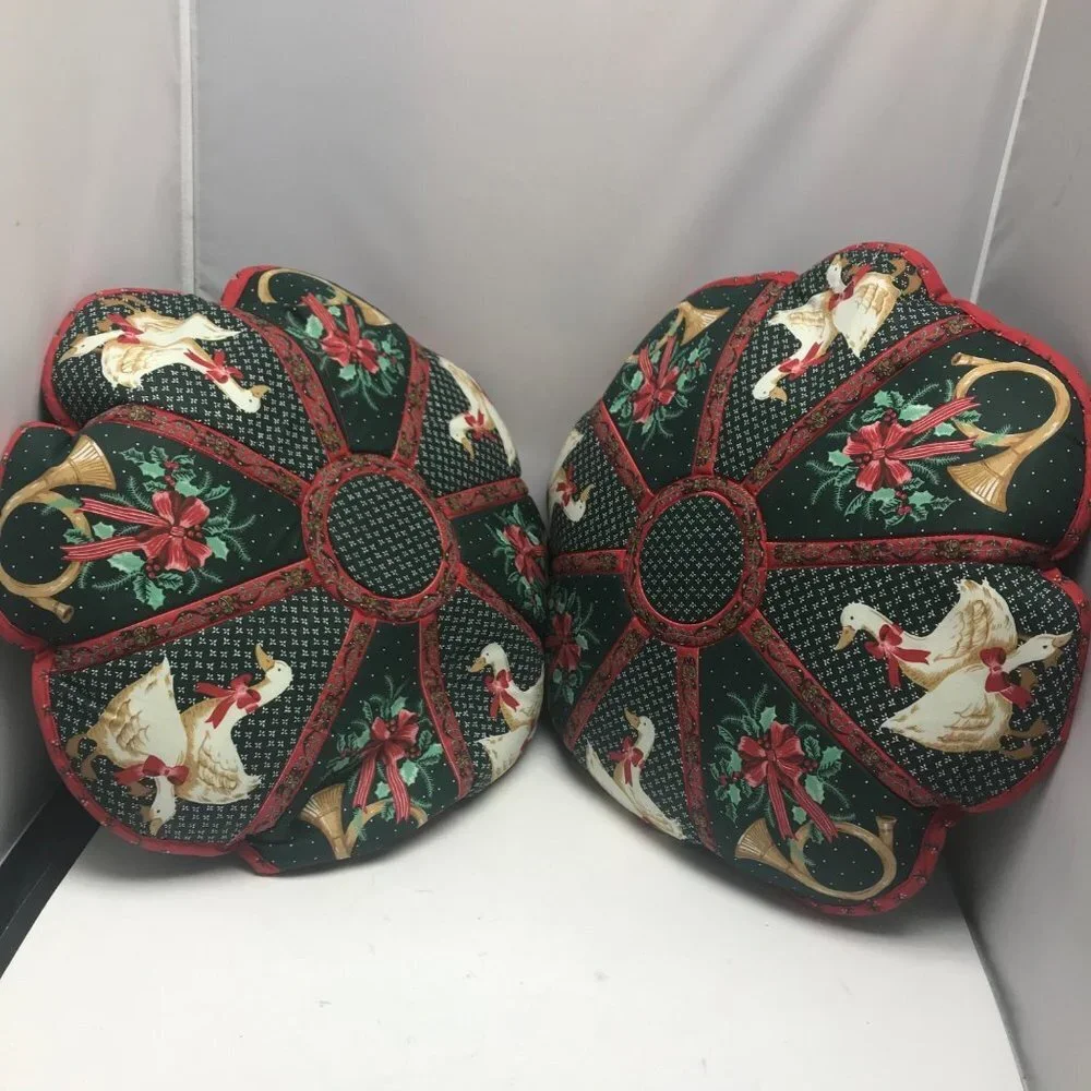 Large Pair of 2 Vintage Green Holiday Christmas Goose Floral Cushion Pillows 18